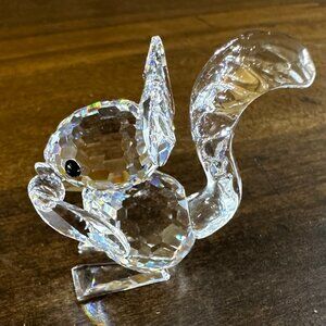 RETIRED Swarovski Crystal Figurine w/Box - Squirrel 1 3/4" - 7662 042 000